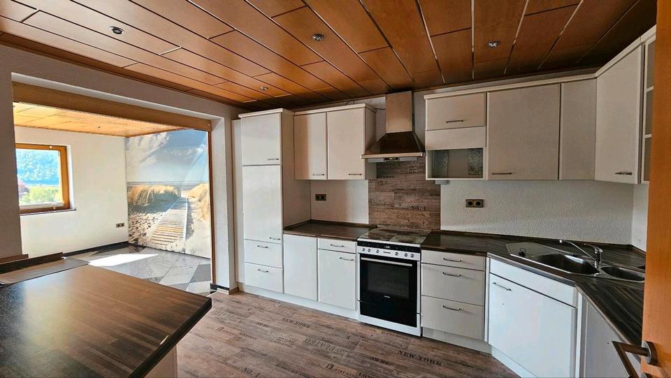 Erdgeschoßwohnung Dillenburg Frohnhausen - 4 Zimmer, 102 m&sup2;, 800&euro; | Angebot:26648482