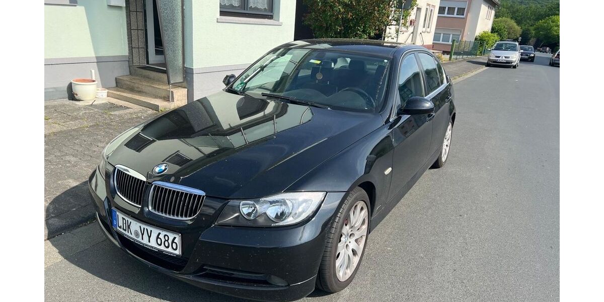 BMW 325 220.000 km 3.799 &euro; Haiger 35708