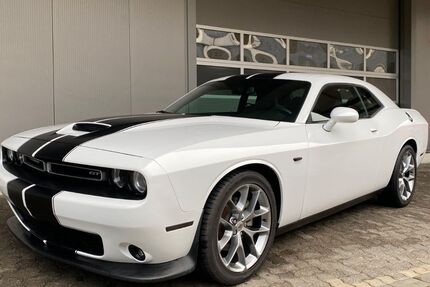 Dodge Challenger 46.867 km 28.900 &euro; Hilchenbach 57271