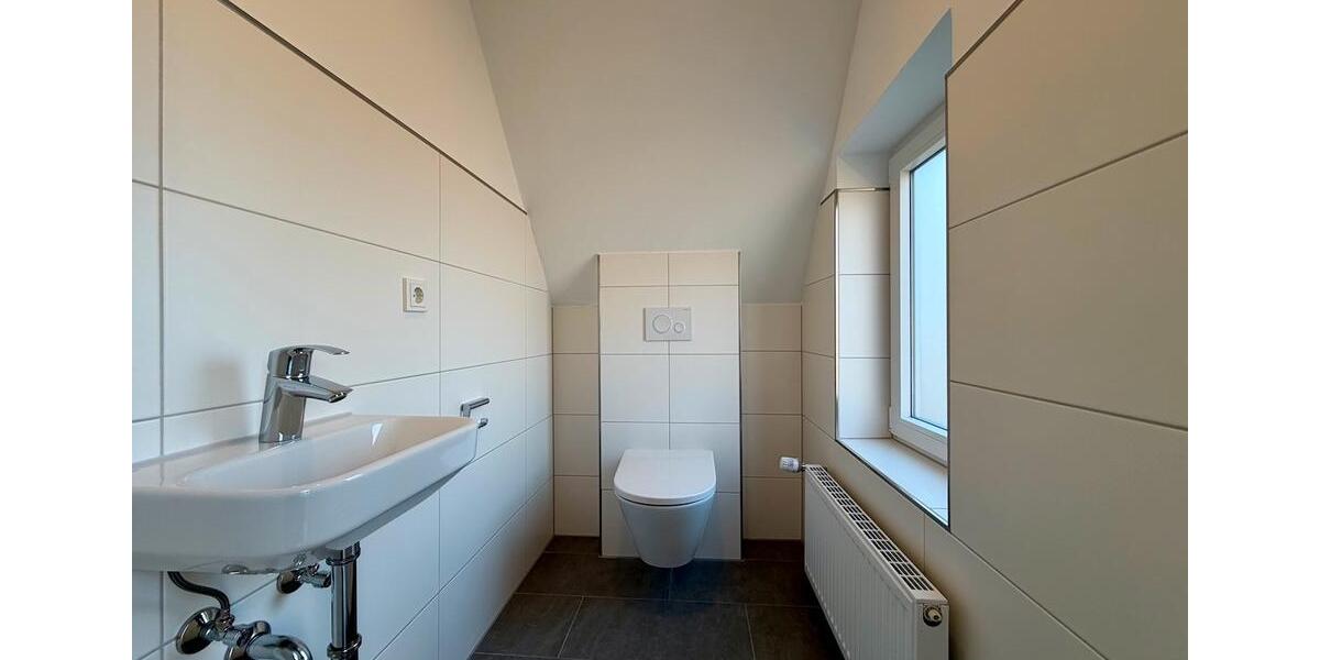 Etagenwohnung Siegen Kaan-Marienborn - 5 Zimmer, 122 m&sup2;, 1.000&euro; | Angebot:26005610