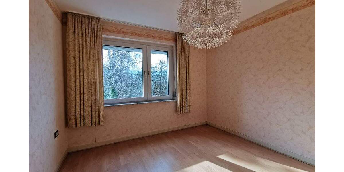 Einfamilienhaus Mudersbach - 7 Zimmer, 131 m&sup2;, 179.000&euro; | Angebot:25820831