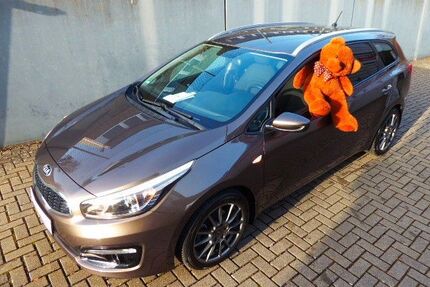 Kia ceed Sportswagon 50.700 km 11.915 &euro; Kreuztal-Krombach 57223