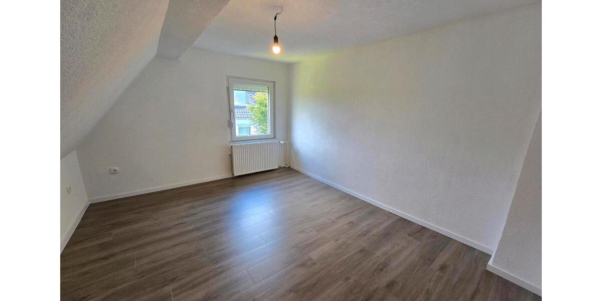 Etagenwohnung Hilchenbach - 3 Zimmer, 87 m&sup2;, 720&euro; | Angebot:26648915