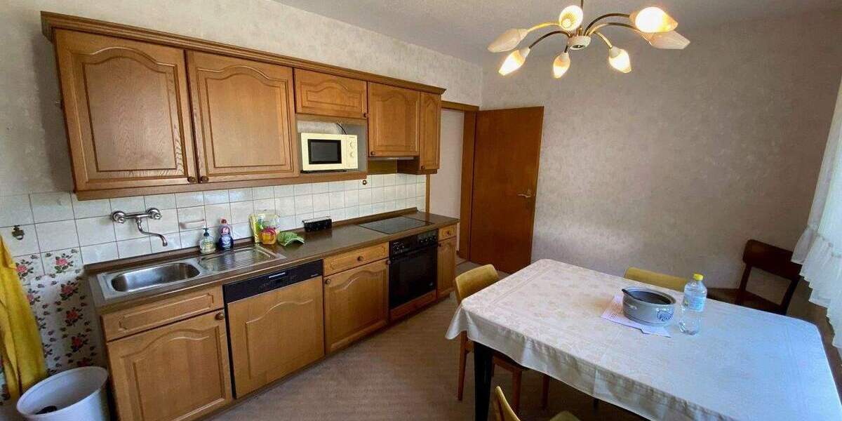 Einfamilienhaus Bad Laasphe - 5 Zimmer, 158 m&sup2;, 190.000&euro; | Angebot:25667526