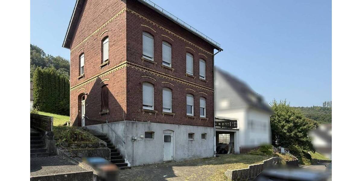 Mehrfamilienhaus, Wohnhaus Siegen Eiserfeld - 6 Zimmer, 165 m&sup2;, 149.000&euro; | Angebot:26082458