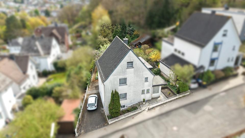 Einfamilienhaus Siegen Weidenau - 6.5 Zimmer, 150 m&sup2;, 295.000&euro; | Angebot:26710364