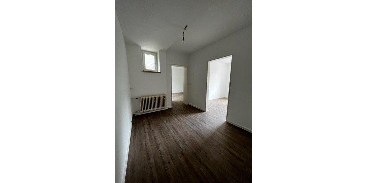 Etagenwohnung Siegen Dillnhütten - 4 Zimmer, 143 m&sup2;, 1.050&euro; | Angebot:26422038