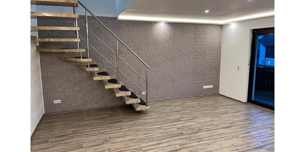 Etagenwohnung Hellenhahn-Schellenberg Schellenberg - 3.5 Zimmer, 100 m&sup2;, 1.300&euro; | Angebot:24853920