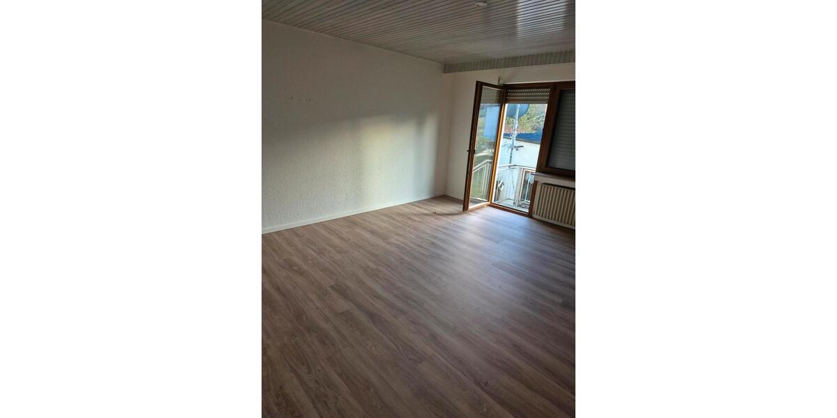 Etagenwohnung Steinebach/Sieg Sieg - 4 Zimmer, 125 m&sup2;, 1.050&euro; | Angebot:25592322