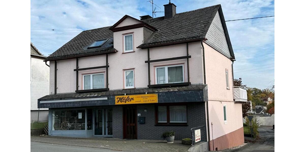 Einfamilienhaus Hilchenbach - 14 Zimmer, 238 m&sup2;, 250.000&euro; | Angebot:25299486