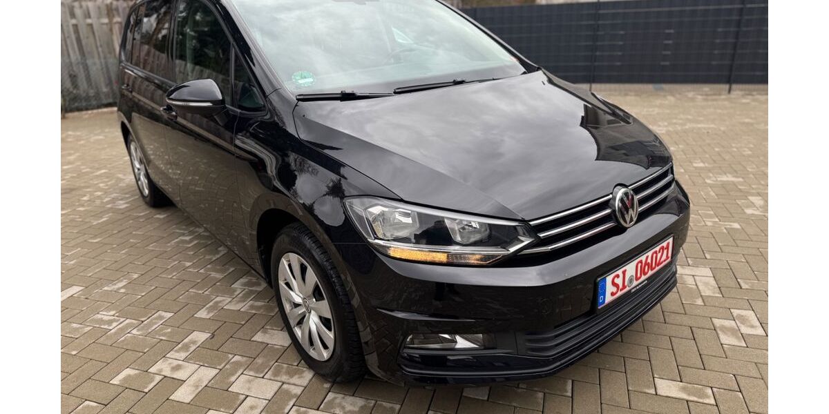 VW Touran 153.000 km 14.500 &euro; Neunkirchen 57290