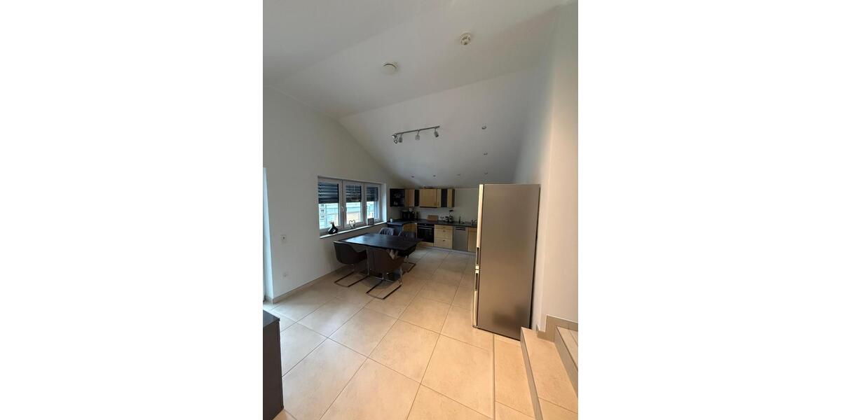 Etagenwohnung Siegen Weidenau - 2 Zimmer, 82 m&sup2;, 790&euro; | Angebot:25719949