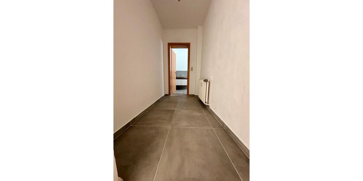 Erdgeschoßwohnung Lennestadt - 3 Zimmer, 100 m&sup2;, 700&euro; | Angebot:25756645