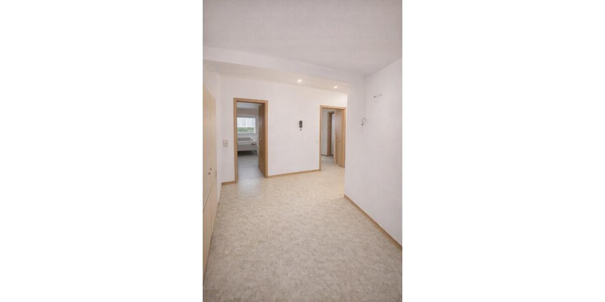 Dachgeschoßwohnung Hamm (Sieg) - 3 Zimmer, 120 m&sup2;, 700&euro; | Angebot:25349786