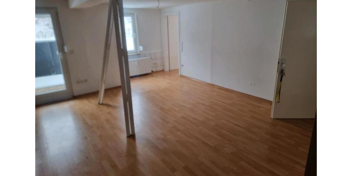 Etagenwohnung Siegen Eiserfeld - 2 Zimmer, 65 m&sup2;, 790&euro; | Angebot:25046401