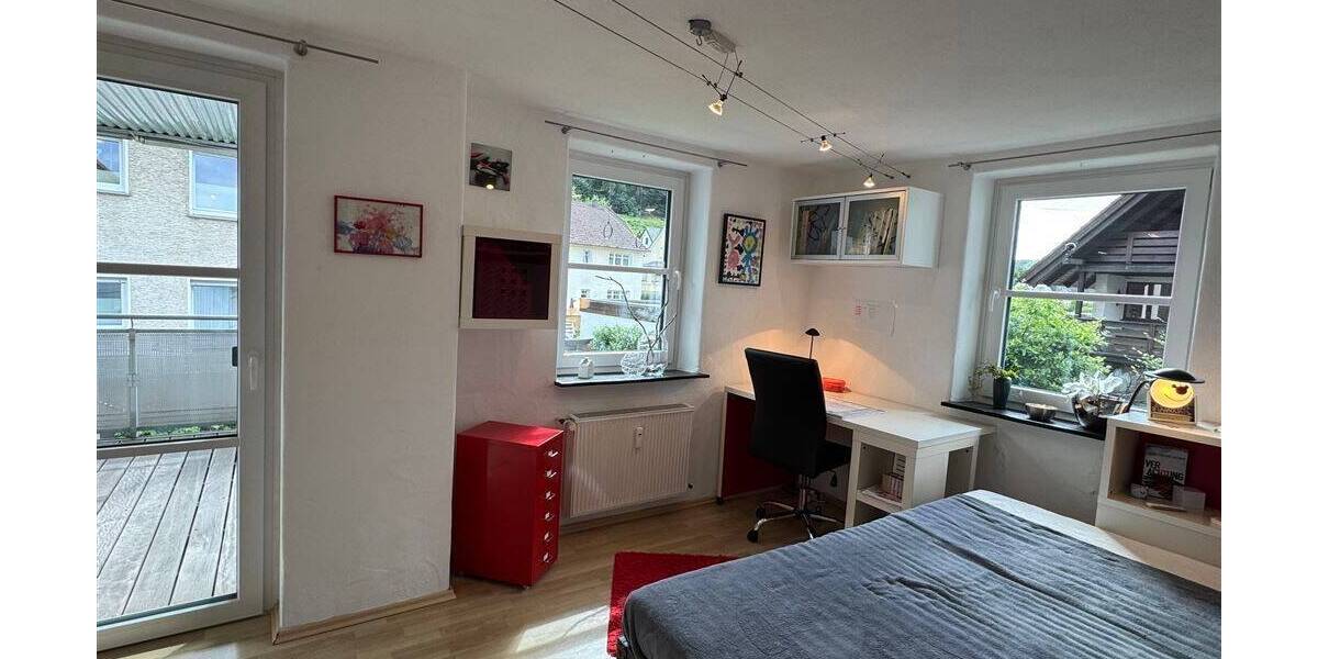 Mehrfamilienhaus, Wohnhaus Lennestadt Meggen - 9 Zimmer, 244 m&sup2;, 395.000&euro; | Angebot:25771706