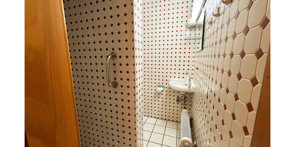 Einfamilienhaus Hamm - 7 Zimmer, 101 m&sup2;, 195.000&euro; | Angebot:25691796