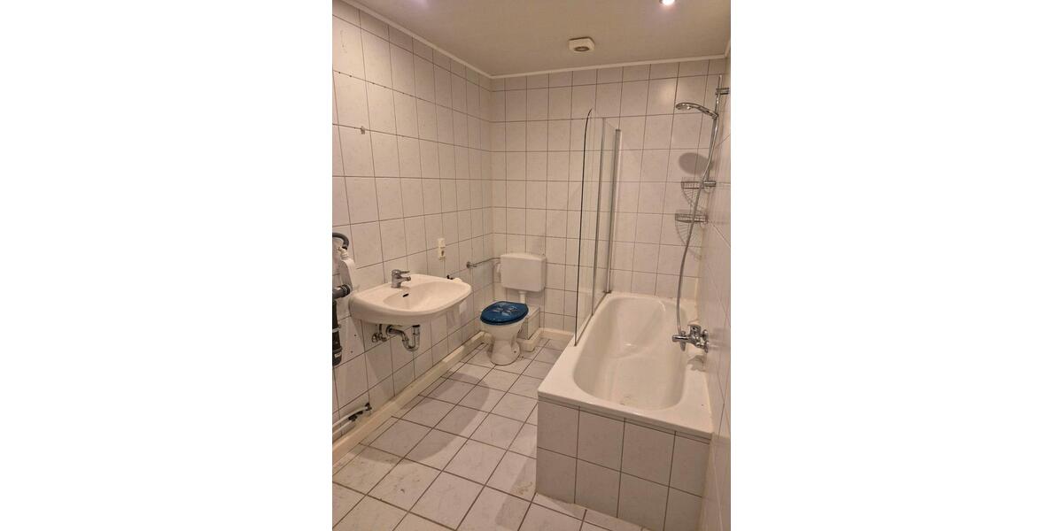 Dachgeschoßwohnung Siegen Eiserfeld - 2 Zimmer, 80 m&sup2;, 690&euro; | Angebot:25811926
