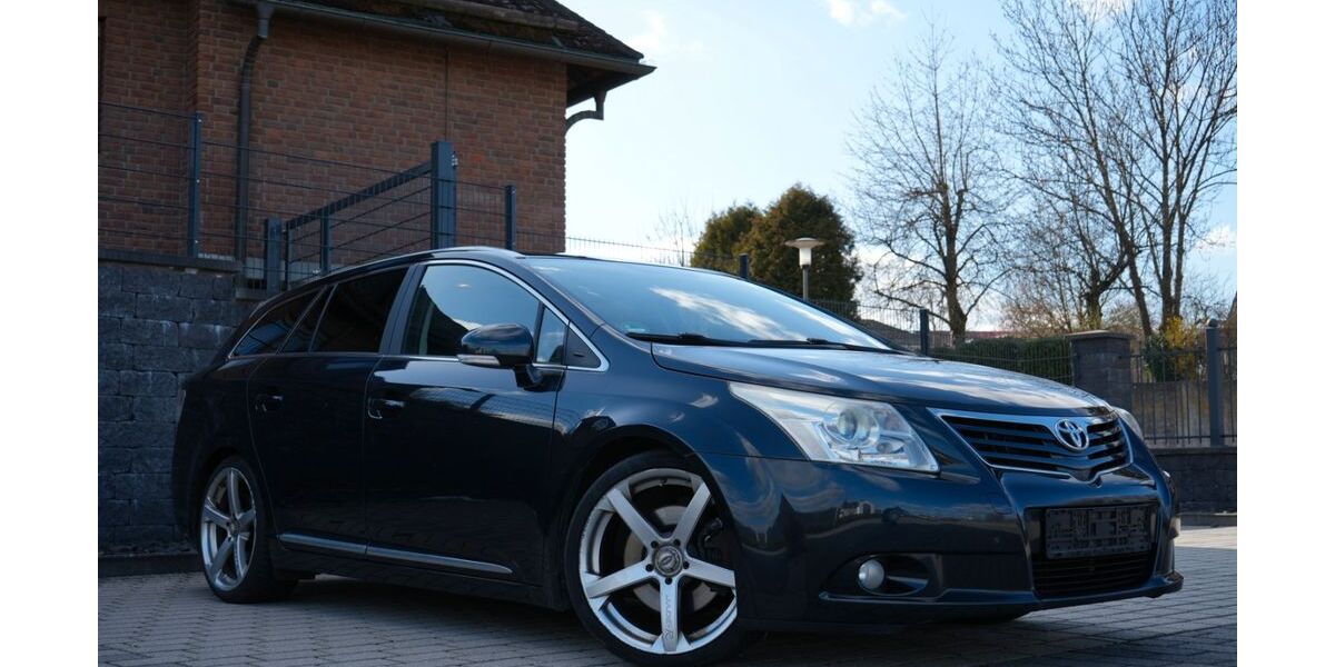 Toyota Avensis 189.890 km 4.500 &euro; Haiger 35708