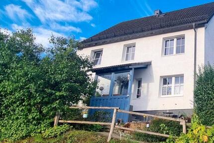 Haus Siegen Kaan-Marienborn - 6.5 Zimmer, 168 m&sup2;, 499.000&euro; | Angebot:27618179