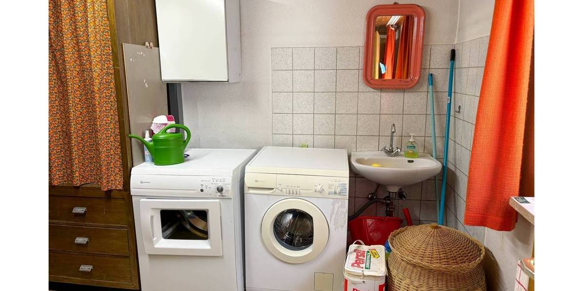 Einfamilienhaus Wissen - 6 Zimmer, 186 m&sup2;, 175.000&euro; | Angebot:25738109