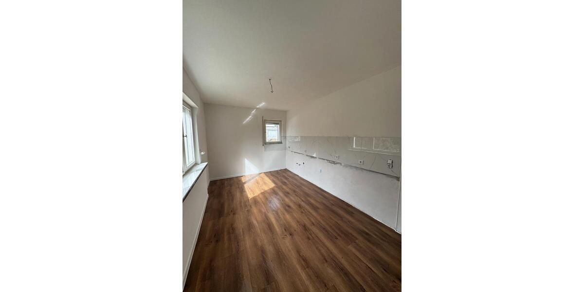 Etagenwohnung Siegen Weidenau - 2 Zimmer, 65 m&sup2;, 680&euro; | Angebot:25612783