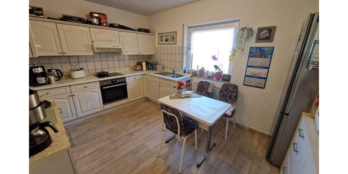 Etagenwohnung Kreuztal Ferndorf - 4 Zimmer, 102 m&sup2;, 290.000&euro; | Angebot:25685062