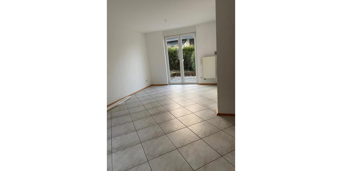 Erdgeschoßwohnung Kreuztal - 3.5 Zimmer, 85 m&sup2;, 770&euro; | Angebot:25311114