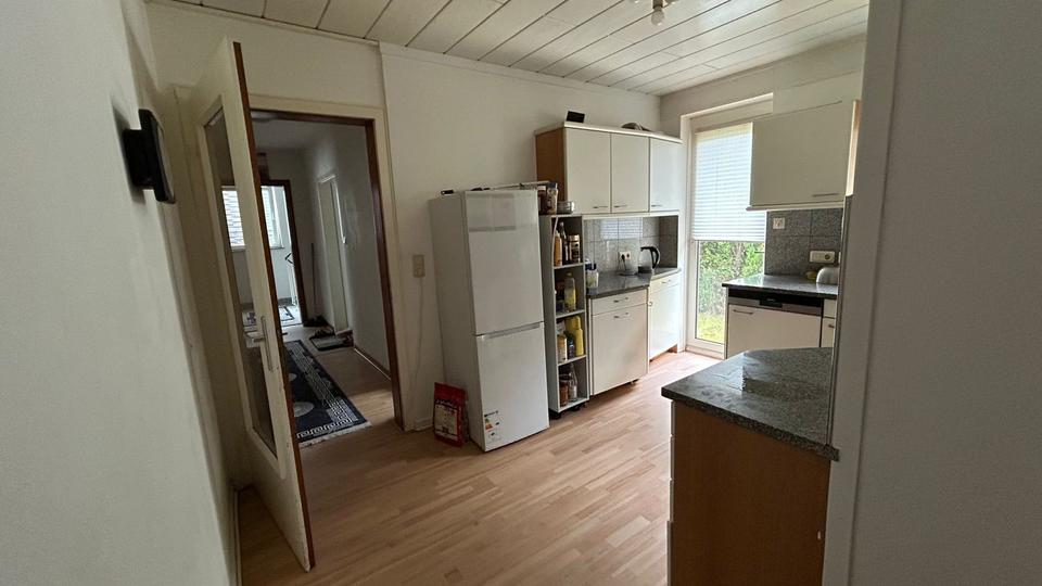 Etagenwohnung Wilnsdorf - 7 Zimmer, 200 m&sup2;, 1.800&euro; | Angebot:24896218