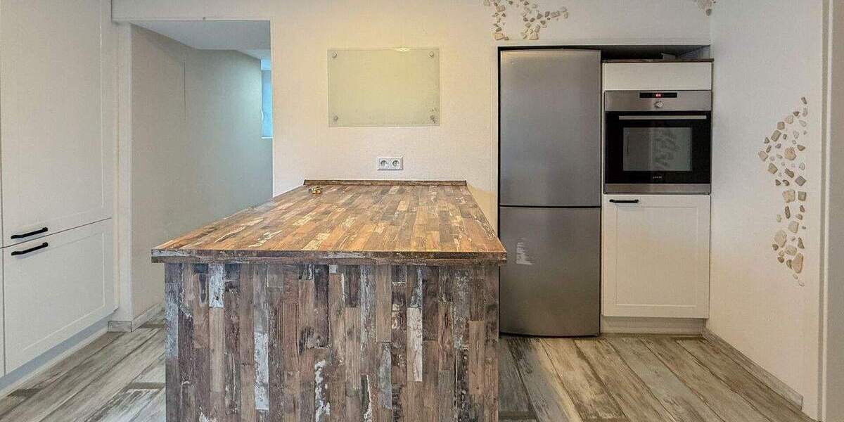 Einfamilienhaus Marzhausen - 9 Zimmer, 266 m&sup2;, 250.000&euro; | Angebot:25691935