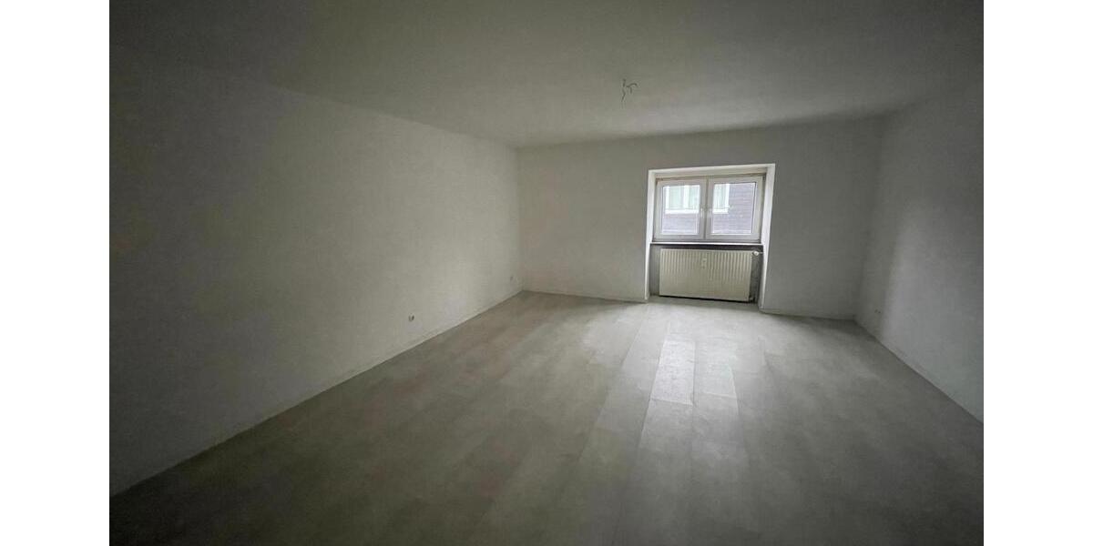 Etagenwohnung Dillenburg - 5 Zimmer, 110 m&sup2;, 795&euro; | Angebot:25975727