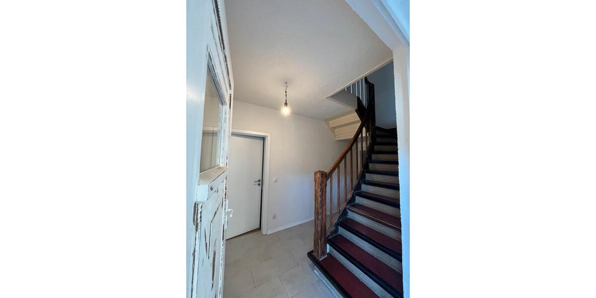 Einfamilienhaus Siegen Eiserfeld - 7 Zimmer, 135 m&sup2;, 250.000&euro; | Angebot:26904115