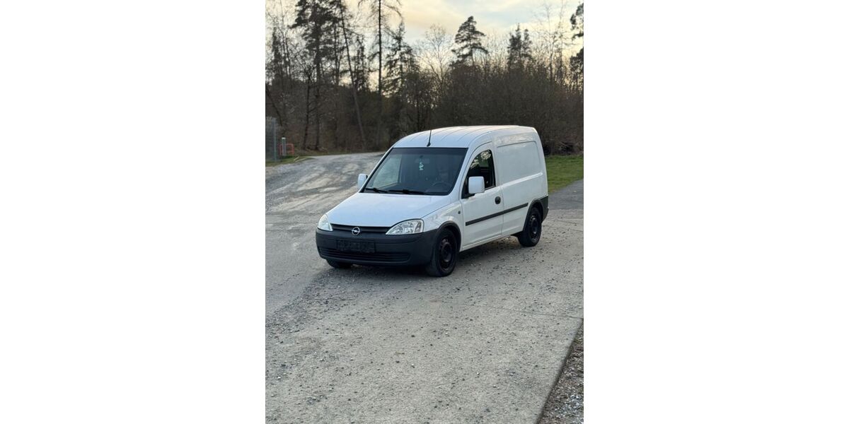 Opel Combo 233.000 km 1.050 &euro; Herborn 35745