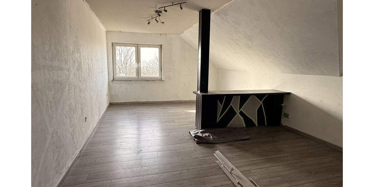 Einfamilienhaus Rosenheim - 7 Zimmer, 206 m&sup2;, 169.000&euro; | Angebot:25685055