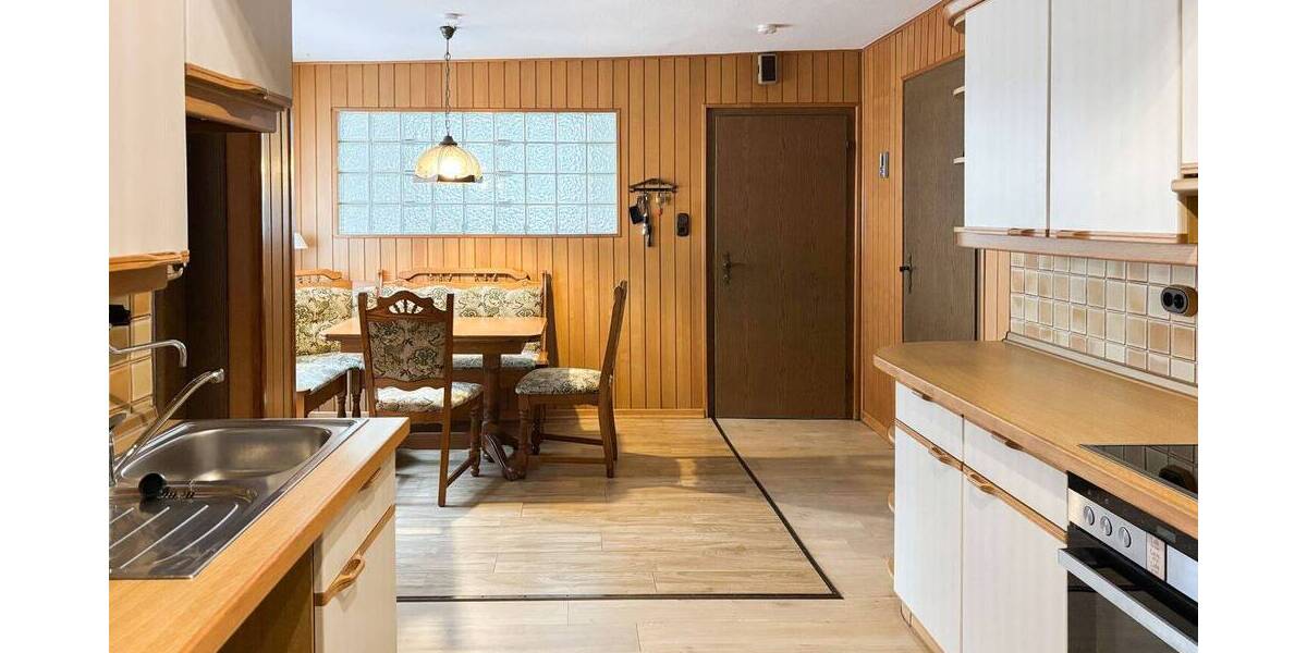 Mehrfamilienhaus, Wohnhaus Hamm/Sieg Sieg - 6 Zimmer, 214 m&sup2;, 129.000&euro; | Angebot:25691824