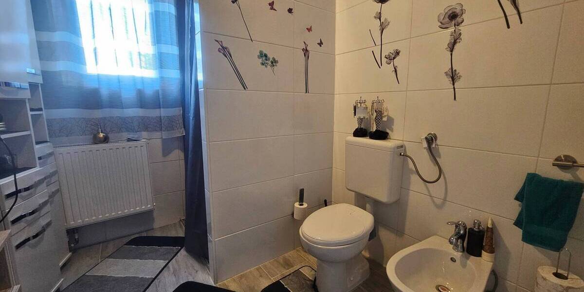 Einfamilienhaus Herdorf - 4 Zimmer, 123 m&sup2;, 159.000&euro; | Angebot:25691890