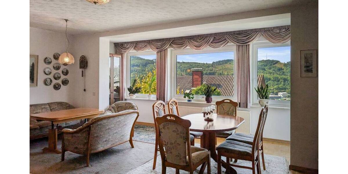 Einfamilienhaus Bad Laasphe - 6 Zimmer, 183 m&sup2;, 336.000&euro; | Angebot:25775252