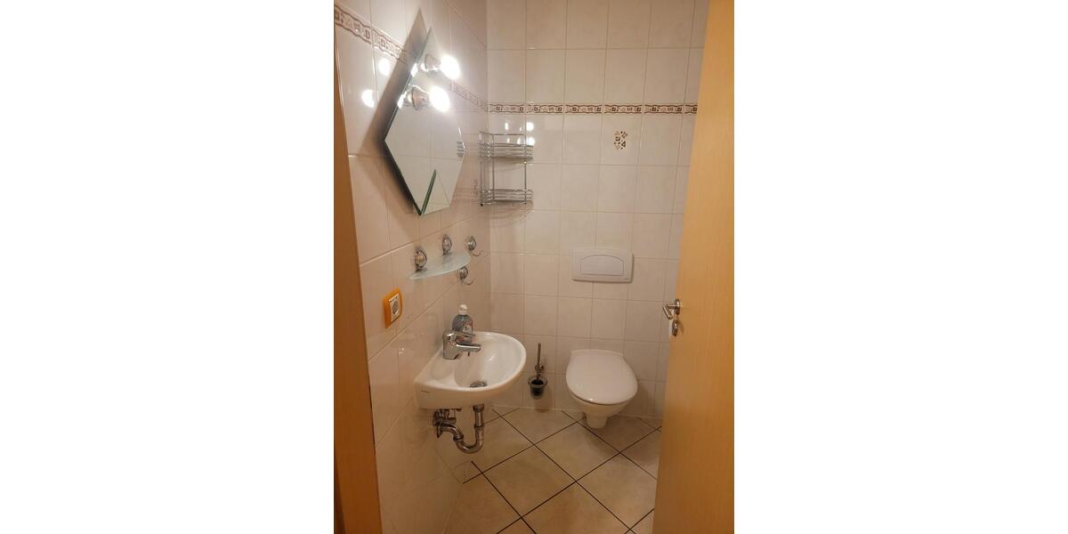 Einfamilienhaus Neunkirchen - 5 Zimmer, 121 m&sup2;, 1.450&euro; | Angebot:23282146