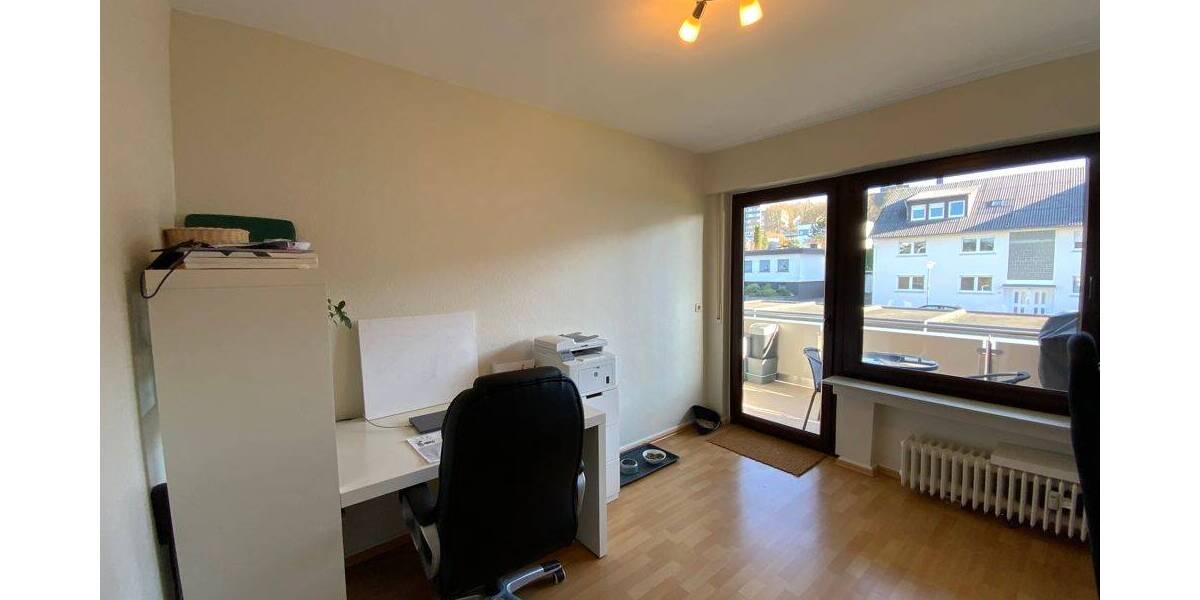 Etagenwohnung Hachenburg - 4 Zimmer, 100 m&sup2;, 825&euro; | Angebot:26796562