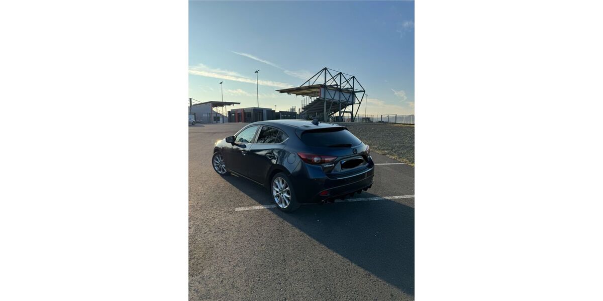Mazda 3 210.000 km 5.450 &euro; Haiger 35708
