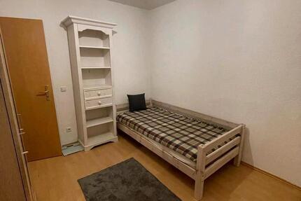 Wohnung Siegen - 3 Zimmer, 15 m&sup2;, 350&euro; | Angebot:25904636