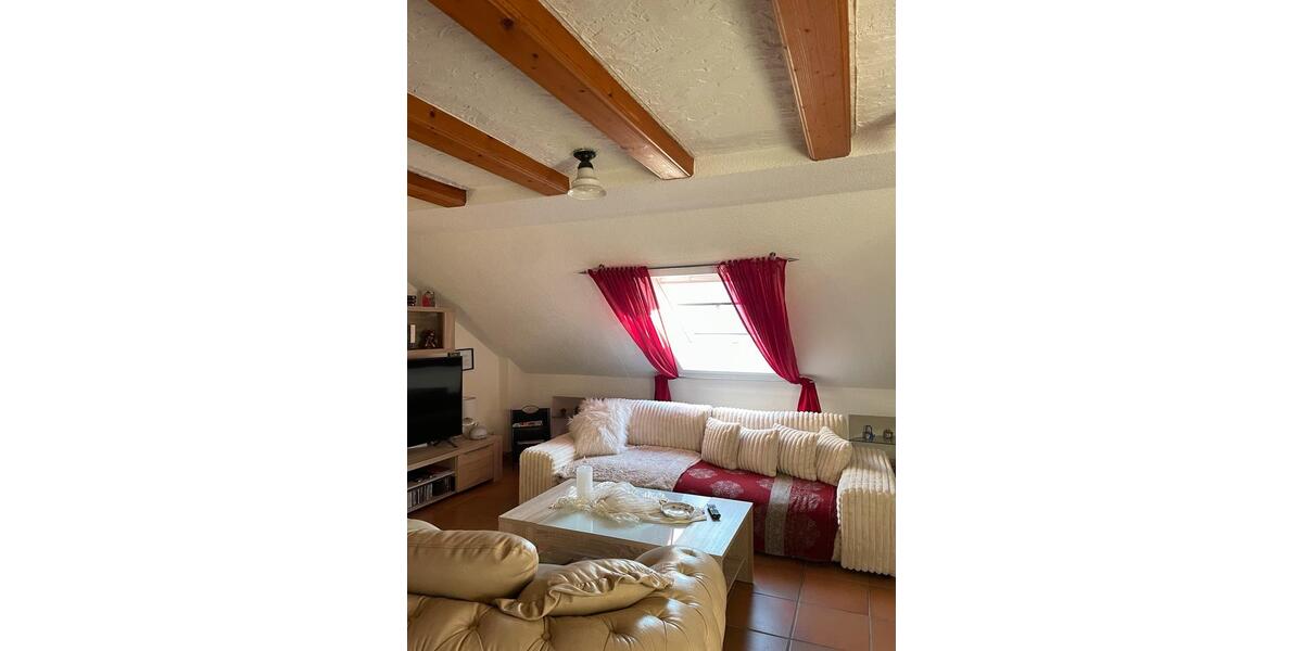 Dachgeschoßwohnung Netphen - 3 Zimmer, 88 m&sup2;, 750&euro; | Angebot:25145470