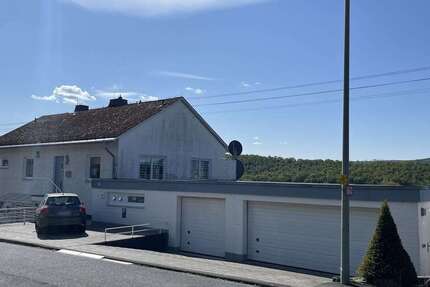 Haus Neunkirchen - 11 Zimmer, 348 m&sup2;, 575.000&euro; | Angebot:25781683