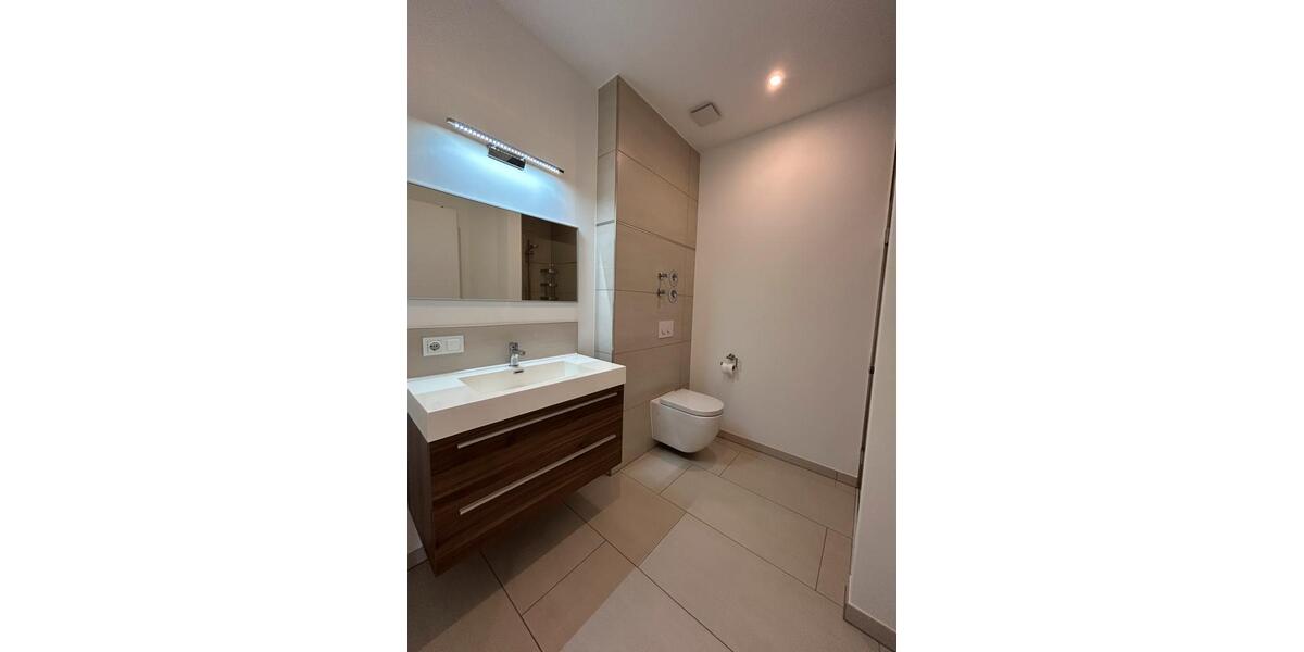 Etagenwohnung Siegen Kaan-Marienborn - 3 Zimmer, 117 m&sup2;, 423.000&euro; | Angebot:23012250