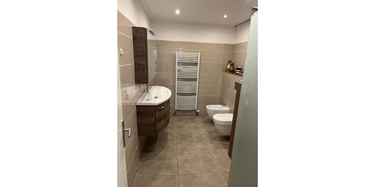 Mehrfamilienhaus, Wohnhaus Siegen - 6 Zimmer, 180 m&sup2;, 415.000&euro; | Angebot:26050999