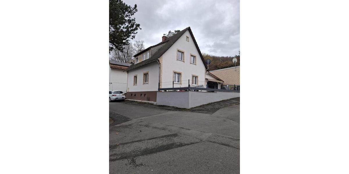 Einfamilienhaus Dillenburg Nanzenbach - 4 Zimmer, 104 m&sup2;, 220.000&euro; | Angebot:25571067