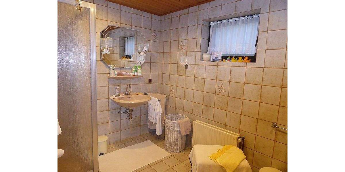 Einfamilienhaus Reichshof Brüchermühle - 5 Zimmer, 160 m&sup2;, 328.000&euro; | Angebot:25698219