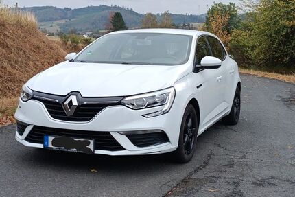 Renault Megane 111.500 km 9.500 &euro; Bad Laasphe 57334
