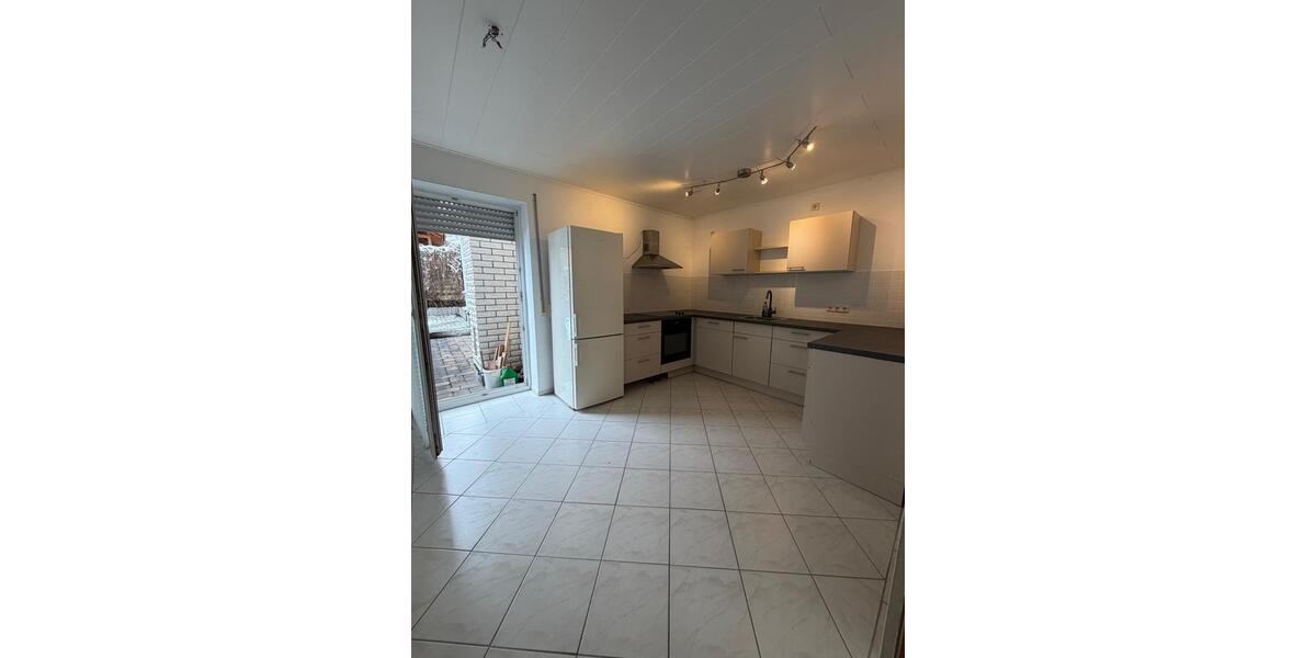 Etagenwohnung Siegen Eiserfeld - 3 Zimmer, 97 m&sup2;, 970&euro; | Angebot:25791804