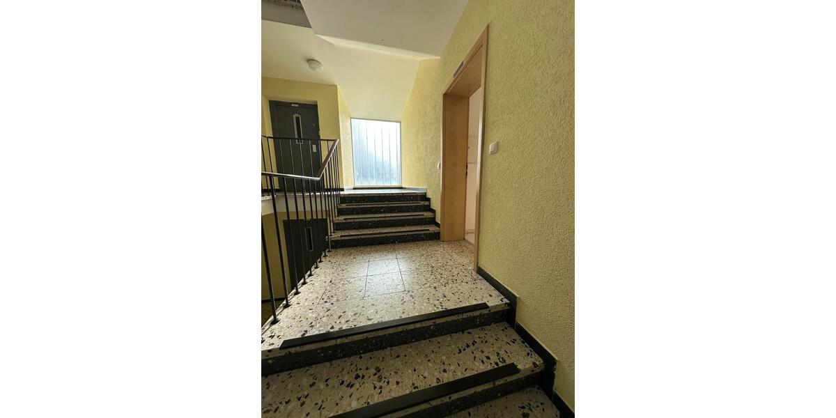 Erdgeschoßwohnung Siegen - 3 Zimmer, 75 m&sup2;, 460&euro; | Angebot:25991579